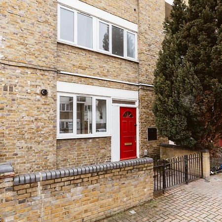 Wesferry Beds To Stay London Exterior photo