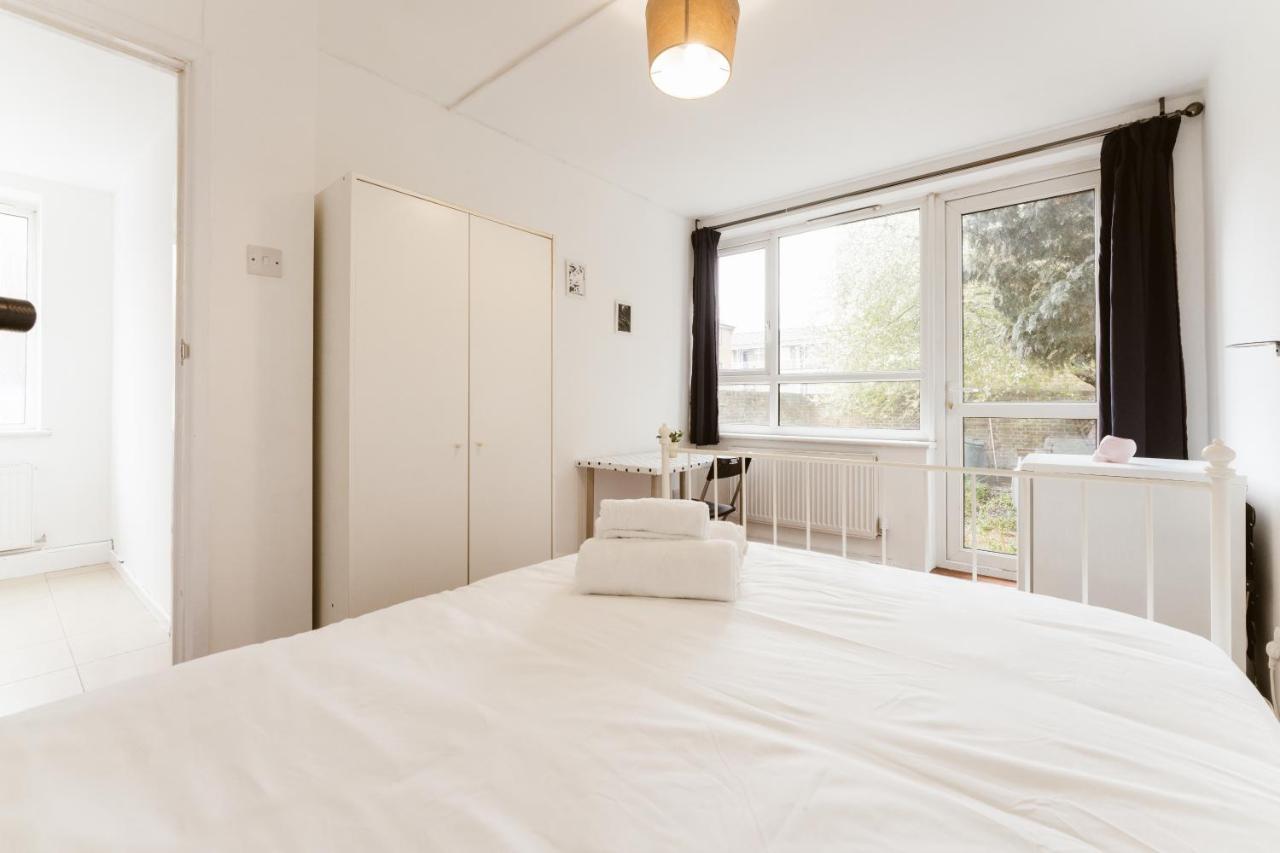 Wesferry Beds To Stay London Exterior photo