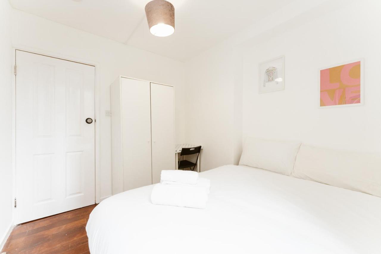 Wesferry Beds To Stay London Exterior photo